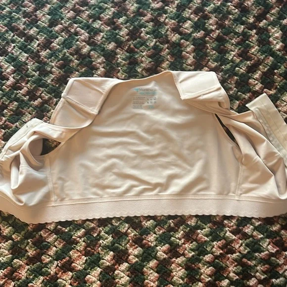 After Surgery Bra - 28” Bottom Hem. - Picture 9 of 9